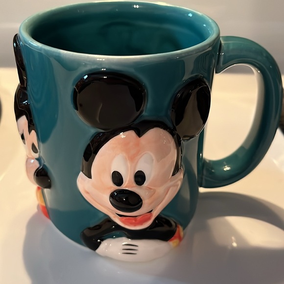 Vintage Disney Mickey & Minnie Mouse mugs. Never used. - Picture 2 of 13